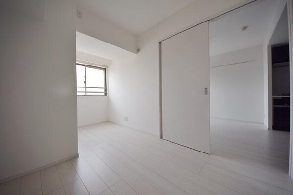 エストゥルース入谷の物件内観写真